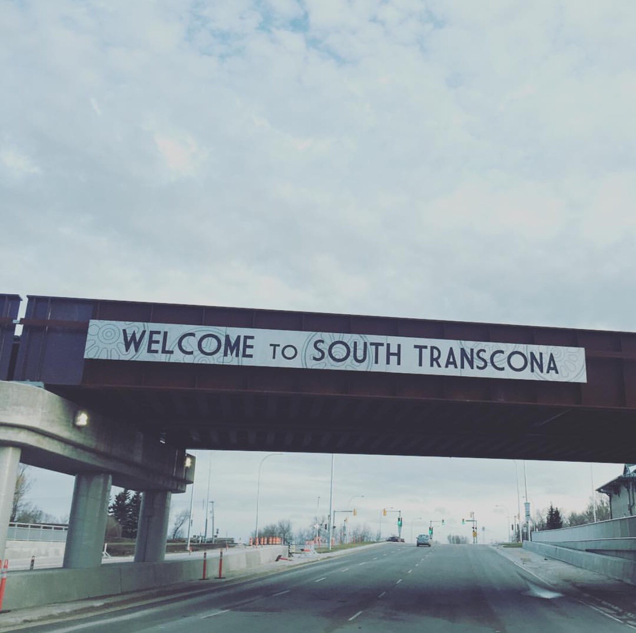 Plessis Underpass Sign